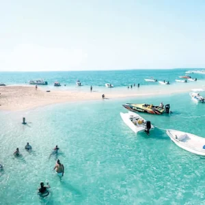 رحلة بحرية إلى جزيرة جرادة
